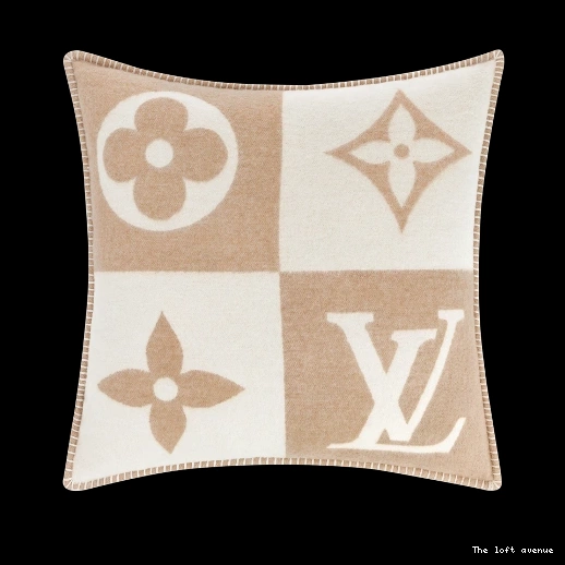 CUSTOM PILLOW CHECKMATE THROW LV WOOL 0823